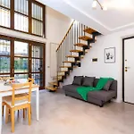 Unforgettable, Loft In The City Center