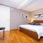 Unforgettable, Loft In The City Center
